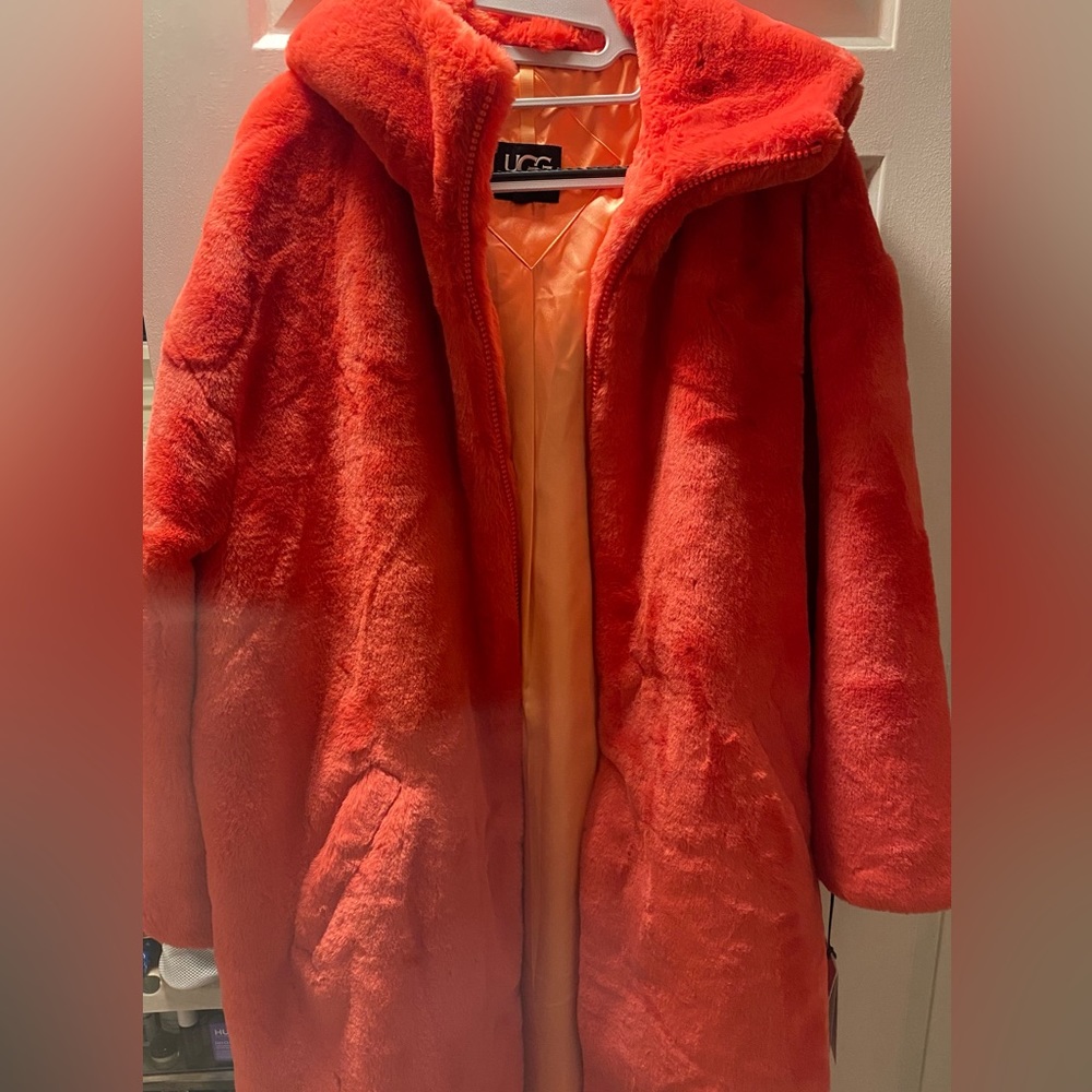 UGG KoKo SzS Oversized Faux Fur Hooded Full Zip Coat- Brand New